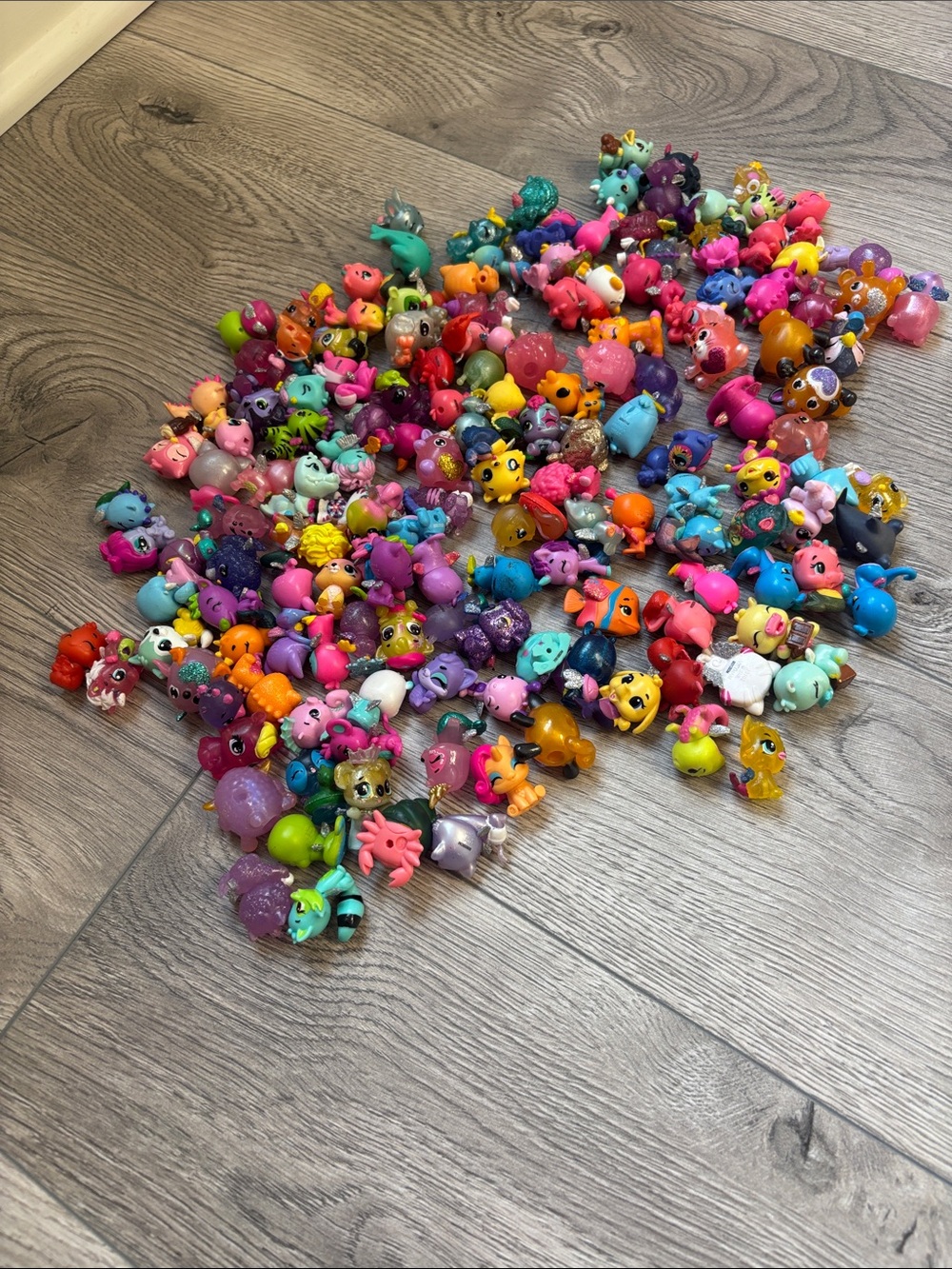 Hatchimals COLLEGGTIBLES Random Lot of 150+